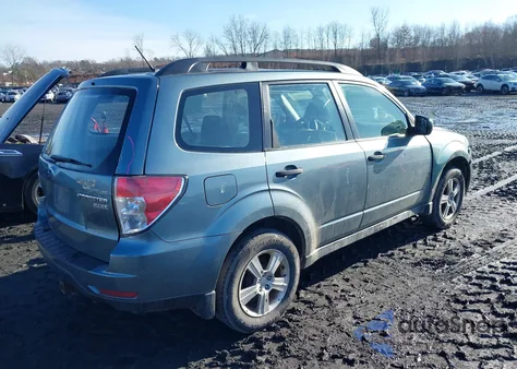 2013 Subaru Forester 2.5X z USA, uszkodzony, nr VIN JF2SHABC2DH426831